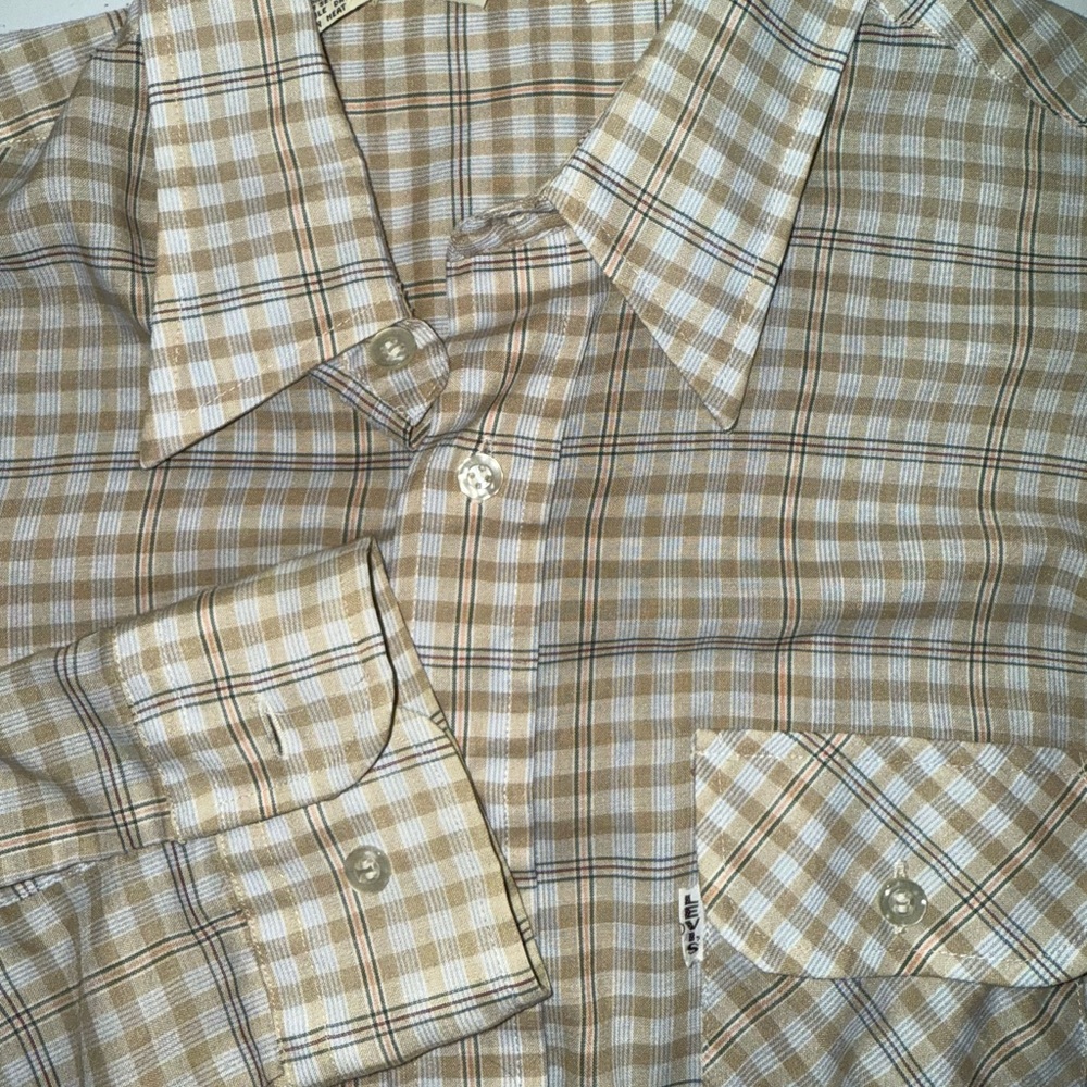 Vintage 1979 Levi's Beige and White Plaid Button Down Shirt‎
